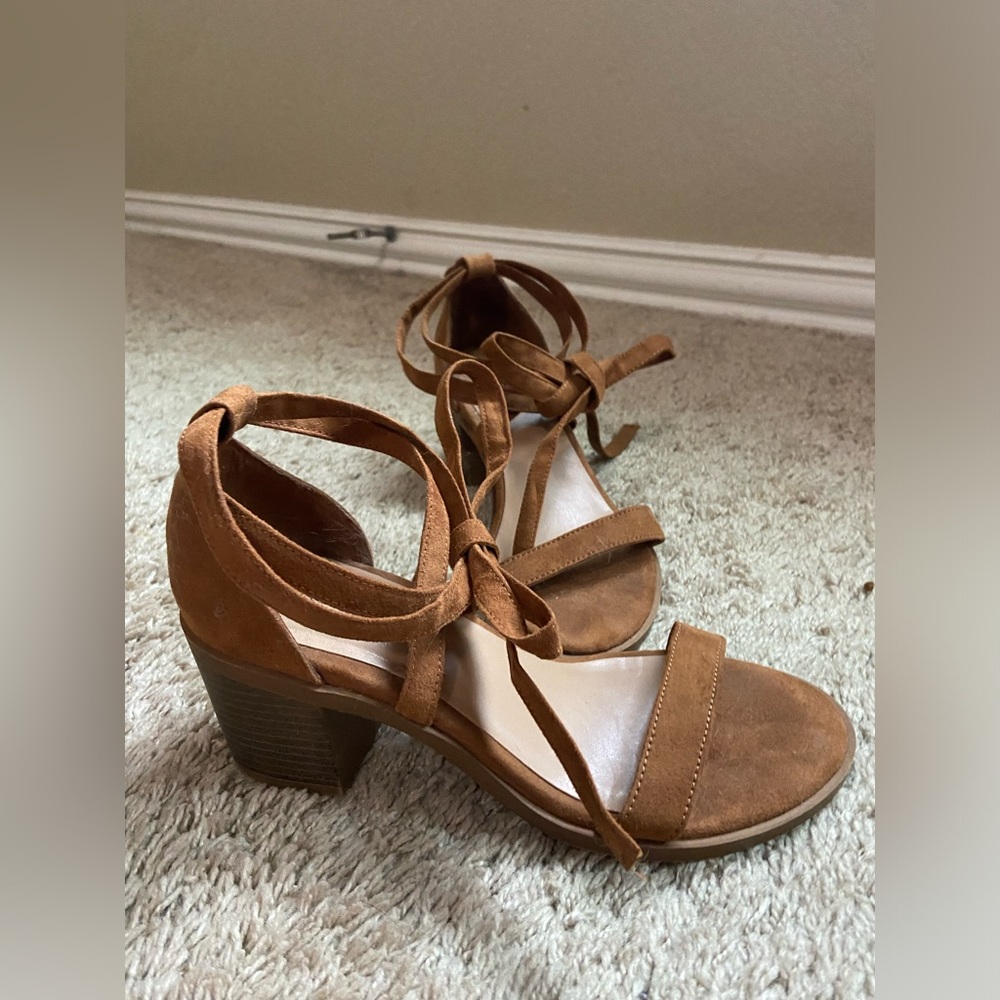 Merona brown lace up kitten heels